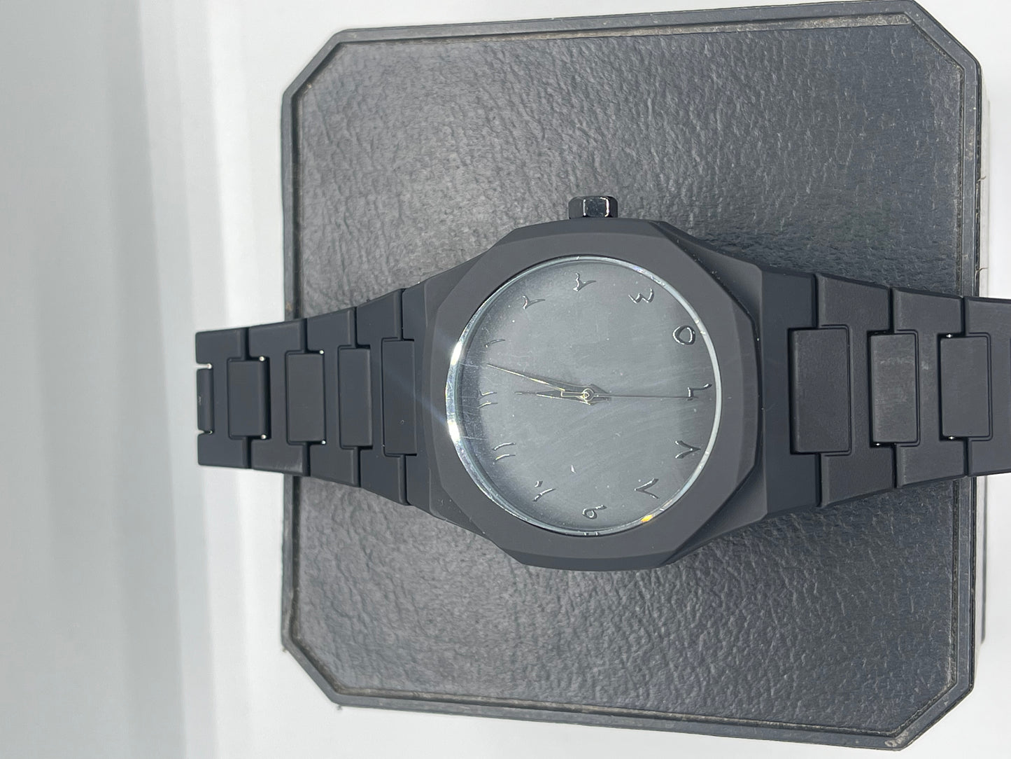 Arabic Aura Watch