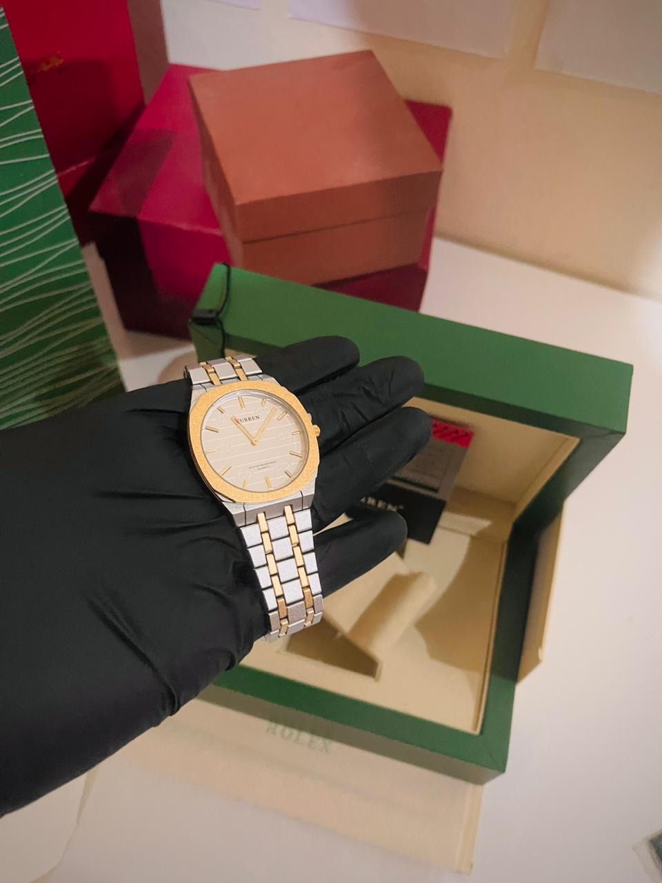 Cureen Watch With Slim body